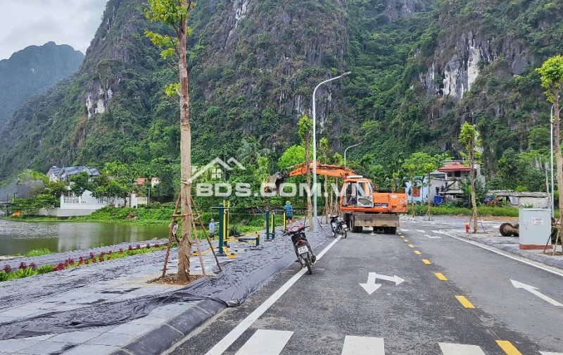Bán đất nền dự án full thổ cư ngay trung tâm tt Chi Nê giá từ 14tr/m2