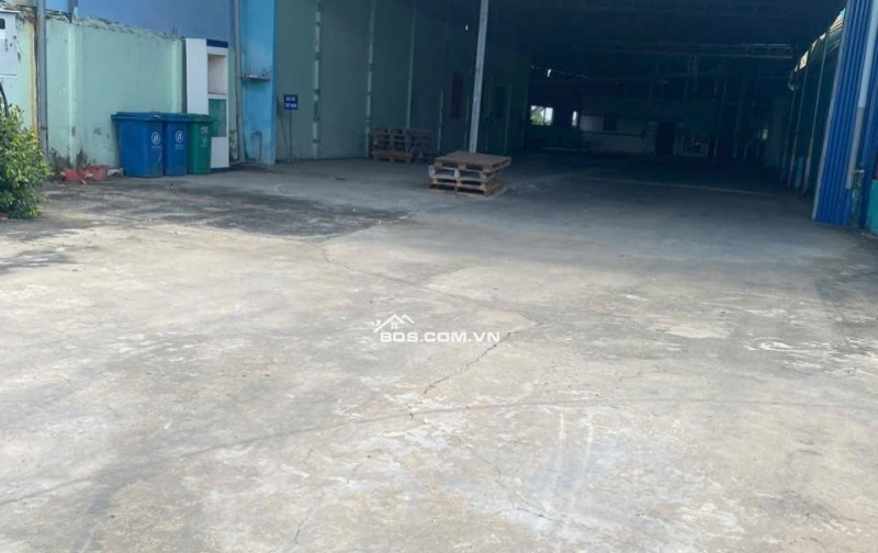BÁN NHÀ XƯỞNG MẶT TIỀN TỈNH LỘ DT879, 2300M2 SẴN SHR CHỈ 20 TỶ. LH:0938898920 – 0938702006.