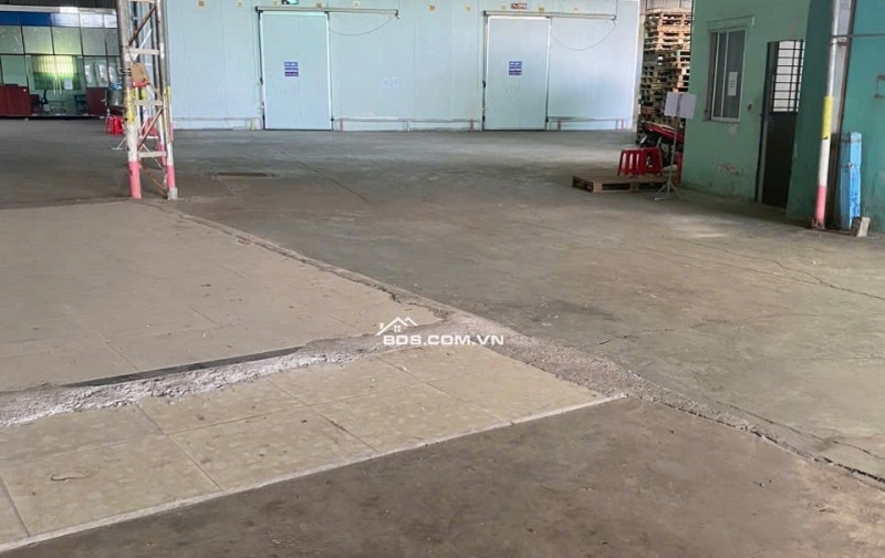 BÁN NHÀ XƯỞNG MẶT TIỀN TỈNH LỘ DT879, 2300M2 SẴN SHR CHỈ 20 TỶ. LH:0938898920 – 0938702006.