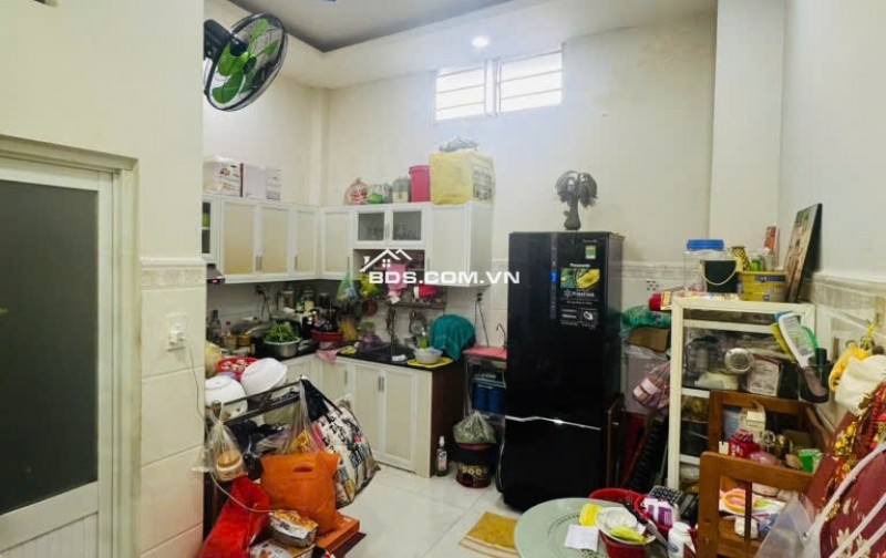 BÁN NHÀ ĐẸP 1/ - TRẦN ĐẠI NGHĨA - 42M2 (4X10.5M) - 3 TẦNG - 3PN - HẺM 3M - 4 TỶ.