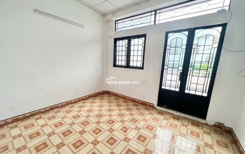 CHÍNH CHỦ BÁN NHÀ 2 TẦNG - HƯƠNG LỘ 2 - 64M2 (4X16M)- HẺM XE TẢI - NHỈNH 4 TỶ XÍU XIU .