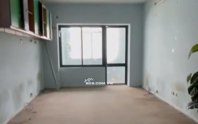 Bán căn nhà Hà nội tập thể tầng một Nguyễn Xiển