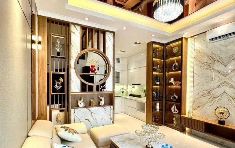  SIÊU PHẨM NHÀ ĐẸP - MỚI XÂY KÍNH CONG – PHÂN KHÚC 7,XX TỶ TẠI QUẬN CẦU GIẤY