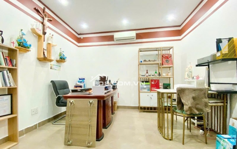 BÁN NHÀ GÒ VẤP HẺM XE TẢI THÔNG 80M2 5 LẦU NGANG 4,8M  ĐANG KINH DOANH TRÀ SỮA
