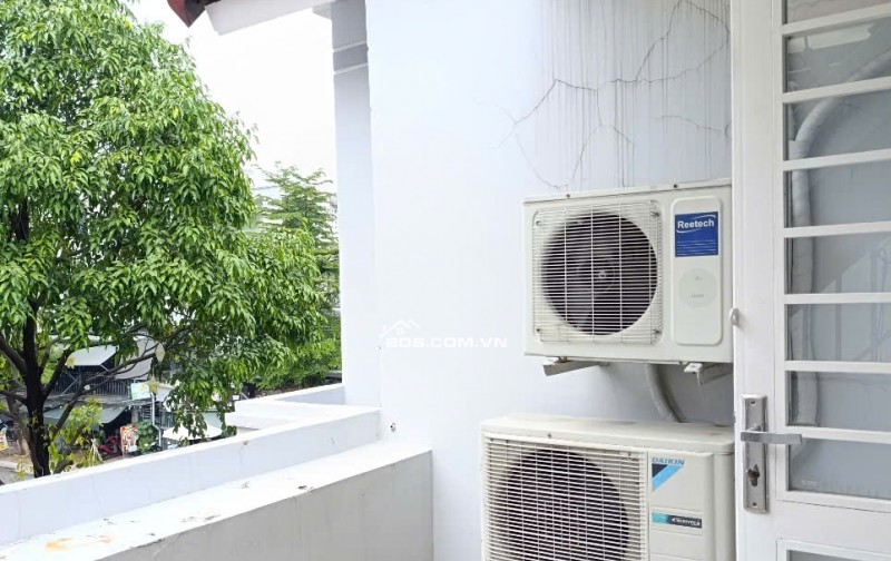 Biệt thự shophouse mặt tiền ngay Phan Văn Trị, 177 m2, 2 căn riêng biệt