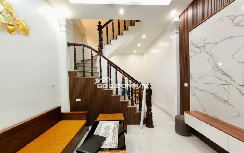 Nhà đẹp Phố Bạch Đằng –26m2 x 3 Tầng 3 Ngủ, Gần Hồ Gươm, SĐCC, 5.58 tỷ