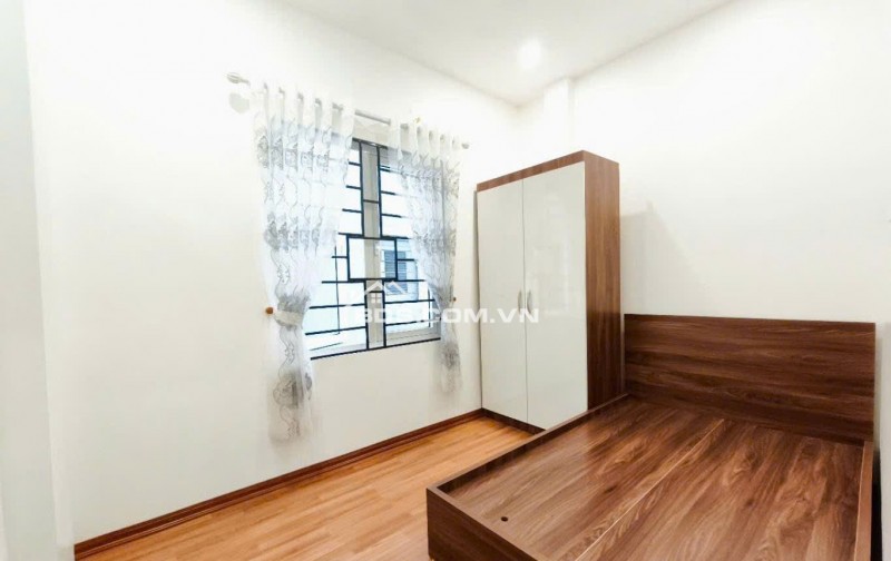 Nhà đẹp Phố Bạch Đằng –26m2 x 3 Tầng 3 Ngủ, Gần Hồ Gươm, SĐCC, 5.58 tỷ