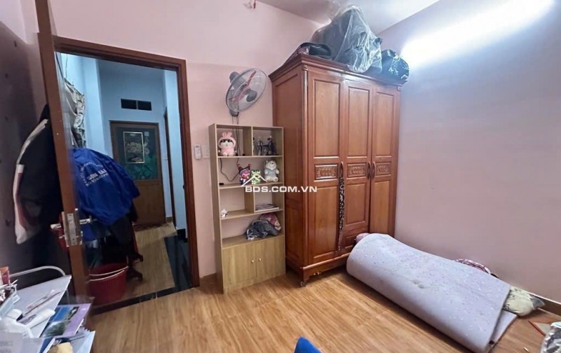 CHÍNH CHỦ – NHÀ ĐẸP 4 TẦNG – HẺM   – Q12,Sổ hồng riêng – Pháp lý chuẩn – Dọn vào ở ngay