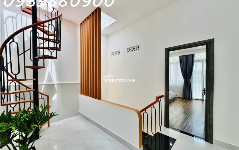 Huỳnh Văn Bánh, nhà mới đẹp - 65m2, 8,25Tỷ TL.