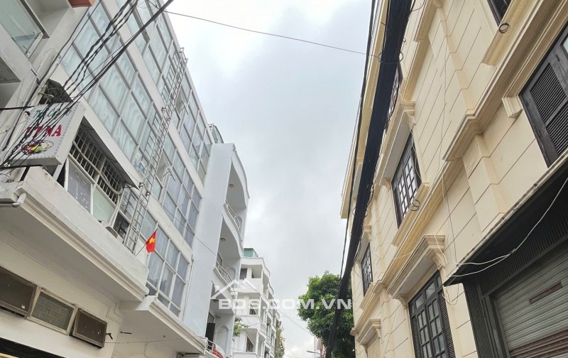 Bán Tòa Nhà Góc 2 Mặt Tiền Ngay Nguyễn Gia Trí (D2) phường 25 quận Bình Thạnh – 151m² – 37 Tỷ