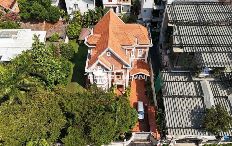 Bán BiệtThự Mặt Tiền Đường Số 6 – Gần Trần Ngọc Diện, Thảo Điền, Quận 2 – 725.3m², 3 Tầng, Sân Vườn & Hồ Bơi – Giá 120 Tỷ TL