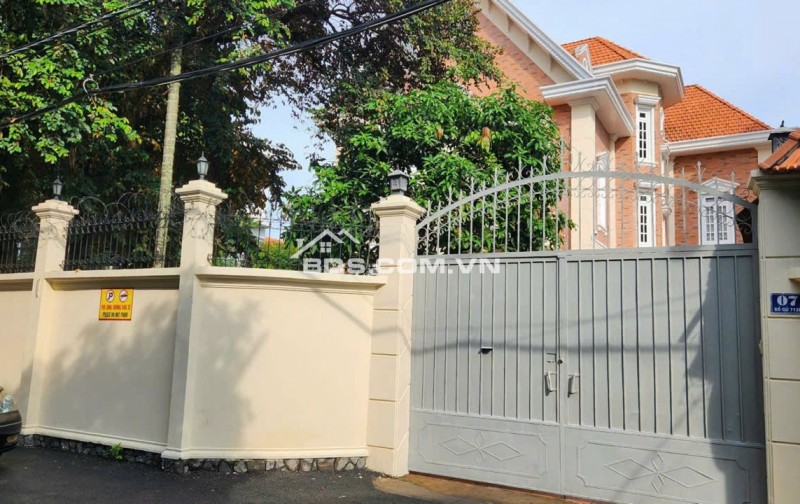 Bán BiệtThự Mặt Tiền Đường Số 6 – Gần Trần Ngọc Diện, Thảo Điền, Quận 2 – 725.3m², 3 Tầng, Sân Vườn & Hồ Bơi – Giá 120 Tỷ TL