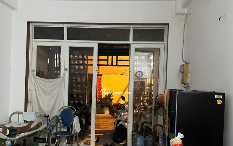 BÁN NHÀ HẺM PHAN HUY ÍCH, LÔ GÓC 2MT HẺM 8M, DT 90m2 x 2 TẦNG BTCT, GIÁ NHỈNH 7 TỶ. LH:0988404529.