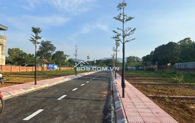 Bán đất nền khu đô thị vệ tinh Hoà Lạc( khu Phú Cát) cạnh khu nhà máy in tiền