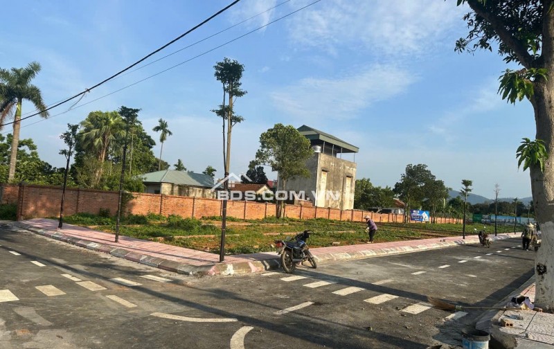 Bán đất nền khu đô thị vệ tinh Hoà Lạc( khu Phú Cát) cạnh khu nhà máy in tiền