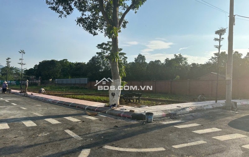 Bán đất nền khu đô thị vệ tinh Hoà Lạc( khu Phú Cát) cạnh khu nhà máy in tiền