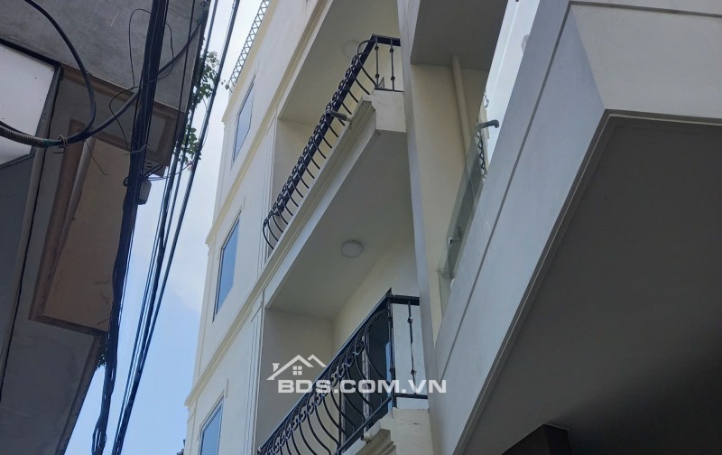 Bán nhà 5 tầng Trạm Trôi, Hoài Đức S 46m2. Giá: 5,15 tỷ