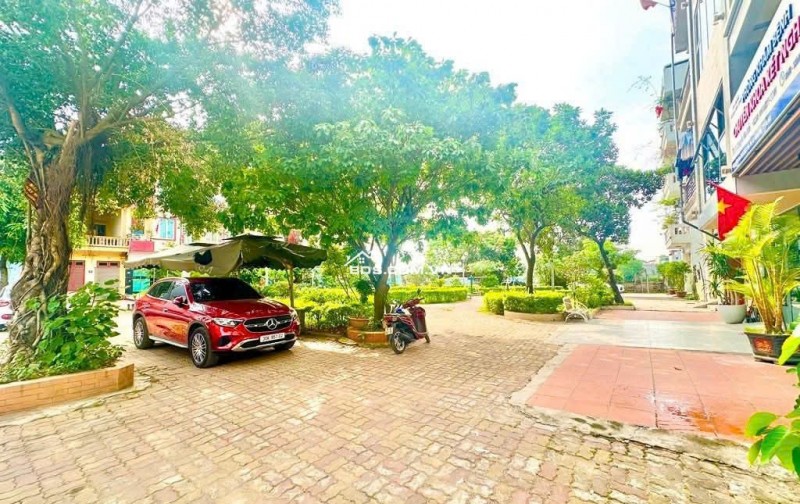 SIÊU PHẨM LÔ GÓC - PHÂN LÔ VIP X2B TAM TRINH VỈA HÈ Ô TÔ TRÁNH