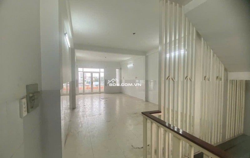 NHÀ 4 TẦNG NGANG 5M – XE HƠI TỚI CỬA – ĐANG CHO THUÊ 10TR/THÁNG – TTH29, QUẬN 12