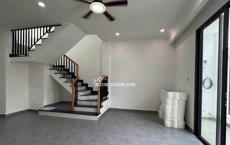 Bán nhà riêng, 3 tầng mới xây, Tô Ngọc Vân, Linh Tây, Thủ Đức - 7 tỷ