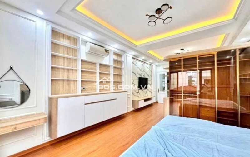Siêu phẩm Đống Đa- Phân lô víp,lô góc,2 ô tô tránh,ngõ thông kinh doanh,33/50m2, 12 tỷ