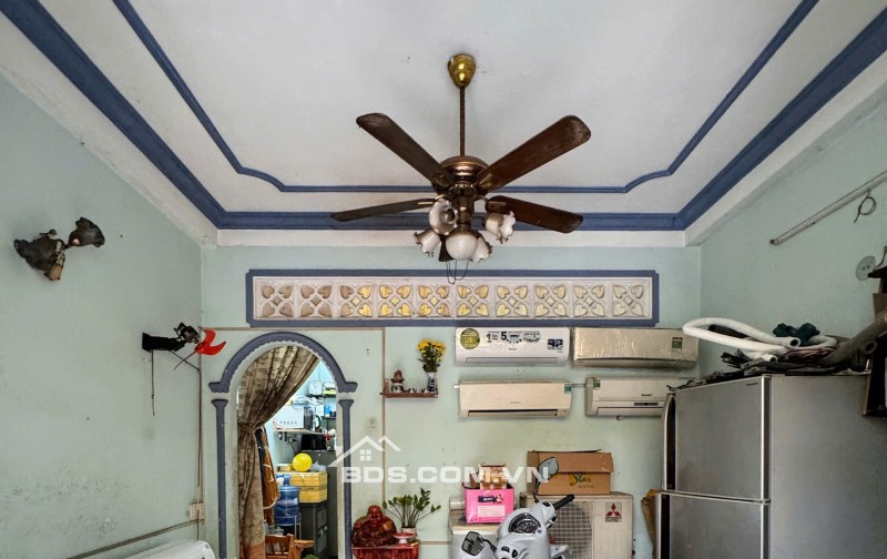 Bán nhà mặt tiền đường số 4 (Lô Tư), Bình Hưng Hoà A, Bình Tân