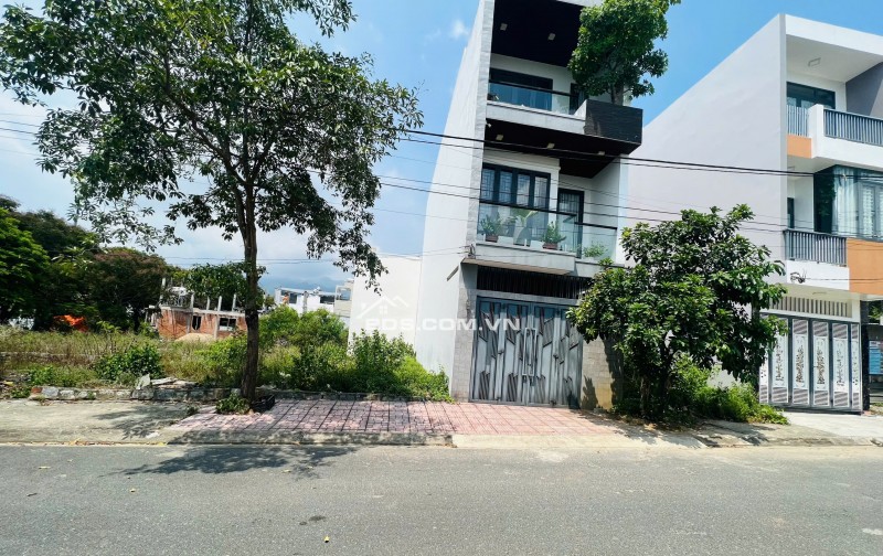 duy nhất lô đất tái định cư Đất Lành, Vĩnh Thái, dt 72m2 ngang 4,5m, lh0869524999