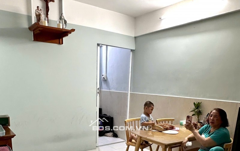 CHỦ BÁN CĂN HỘ HÒA BÌNH, THANG MÁY, QUẬN 10 - GIÁ CHỈ 2.8 TỶ