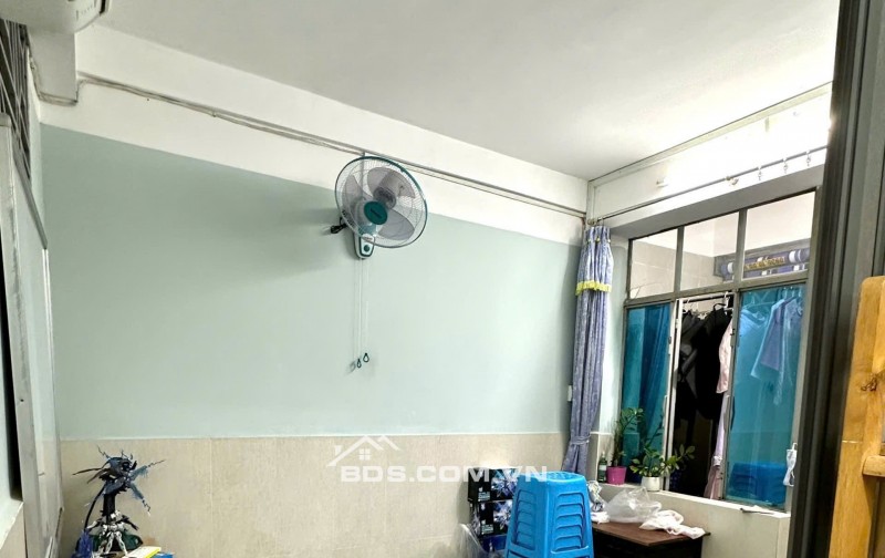 CHỦ BÁN CĂN HỘ HÒA BÌNH, THANG MÁY, QUẬN 10 - GIÁ CHỈ 2.8 TỶ