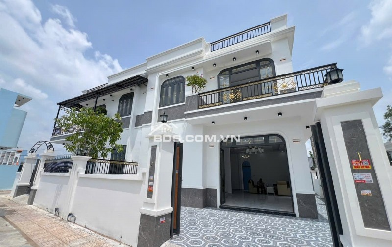 VILLA ĐÁNG XUỐNG TIỀN