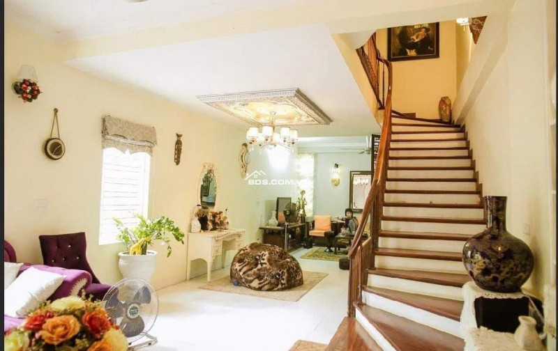 Bán nhà Phú Xá - Lâu đài mini 52m², 5 tầng, mặt tiền 4.5m - Giá 9.8 tỷ