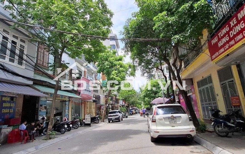 BÁN NHÀ VỊ TRÍ ĐẸP - VỊ TRÍ KINH DOANH CỰC TỐT- GẦN TRƯỜNG ĐẠI HỌC LỚN - DIỆN TÍCH 44M2*4T