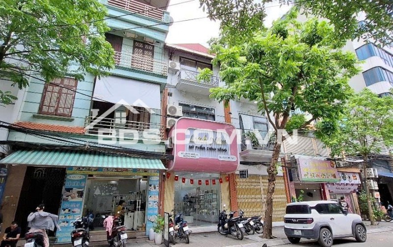 BÁN NHÀ VỊ TRÍ ĐẸP - VỊ TRÍ KINH DOANH CỰC TỐT- GẦN TRƯỜNG ĐẠI HỌC LỚN - DIỆN TÍCH 44M2*4T