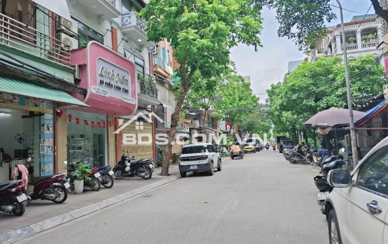 BÁN NHÀ VỊ TRÍ ĐẸP - VỊ TRÍ KINH DOANH CỰC TỐT- GẦN TRƯỜNG ĐẠI HỌC LỚN - DIỆN TÍCH 44M2*4T
