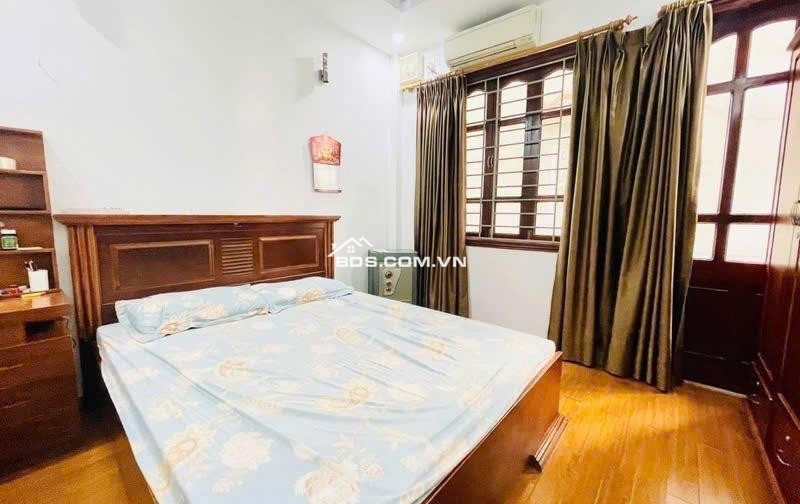 Bán Gấp Nhà Thụy Khuê Tây Hồ - Ô Tô Đỗ Cửa, Thiết Kế Hiện Đại, 40m2 Giá Chỉ Hơn 9 Tỷ!