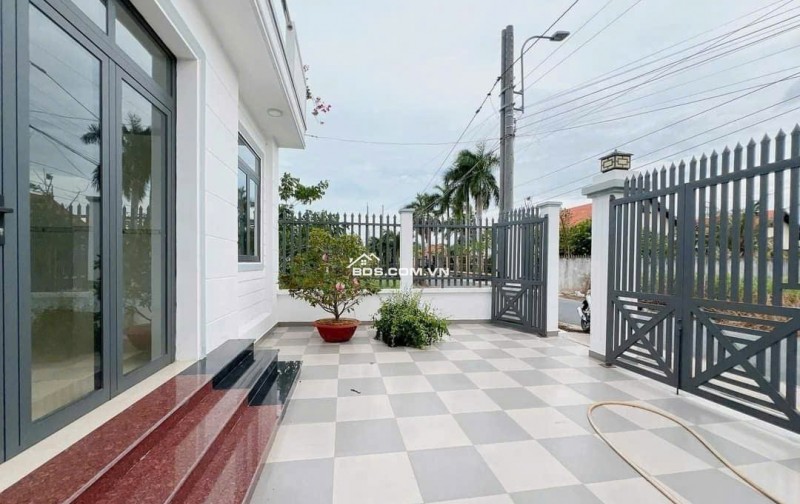  CẦN BÁN NHÀ 1 TRỆT 1 LẦU – KHU VỰC BỜ CHÙA, BÌNH CHÁNH – GẦN KDC – GIÁ TỐT CHỈ 1 TỶ 300 TRIỆU