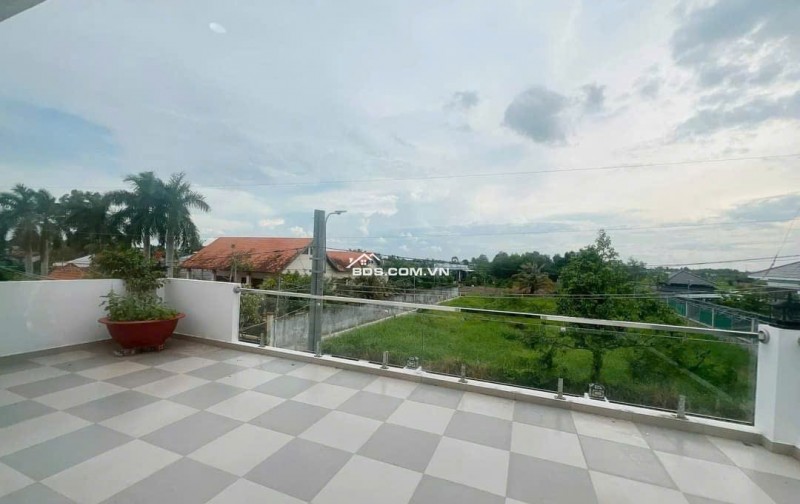  CẦN BÁN NHÀ 1 TRỆT 1 LẦU – KHU VỰC BỜ CHÙA, BÌNH CHÁNH – GẦN KDC – GIÁ TỐT CHỈ 1 TỶ 300 TRIỆU