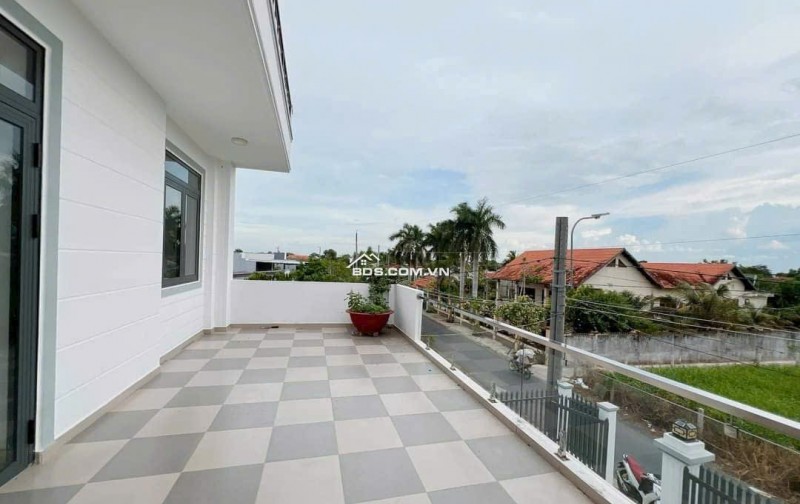  CẦN BÁN NHÀ 1 TRỆT 1 LẦU – KHU VỰC BỜ CHÙA, BÌNH CHÁNH – GẦN KDC – GIÁ TỐT CHỈ 1 TỶ 300 TRIỆU