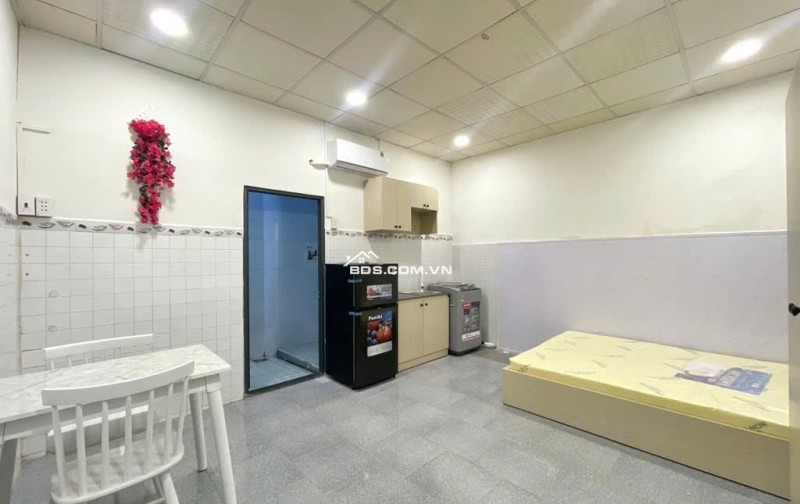 Phú Nhuận, sát Phan Đăng Lưu - 80m2 - 8,45Tỷ TL