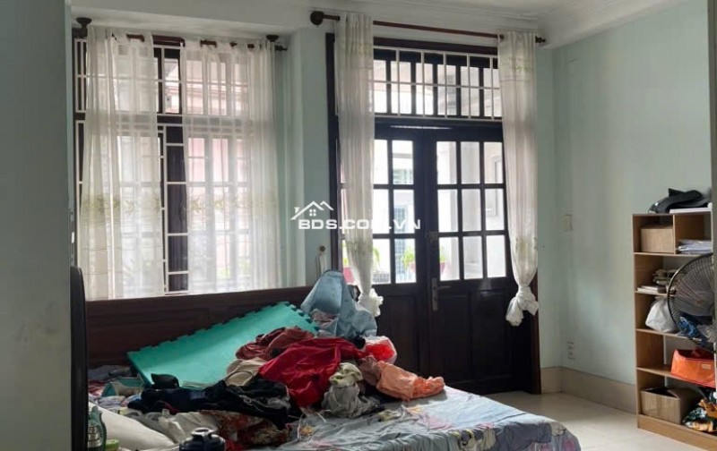Cách 1 căn ra MT Phan Đang Lưu, 106m2 - 16Tỷ TL