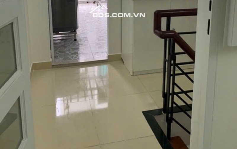 Bán nhà hoặc cho thuê nhà TK18/22 Nguyễn Cảnh Trân, Q1
