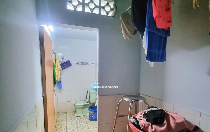 BÁN NHÀ CẤP 4 + ĐẤT NGANG 6.3M – GẦN CHỢ PHÚ AN – DĨ AN