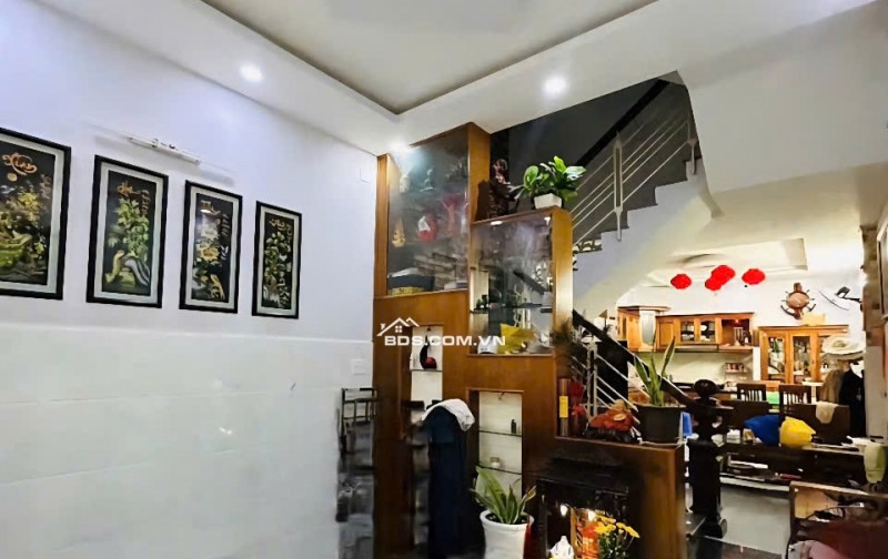 NGỠ KHÔNG CÓ NHÀ 4 TẦNG, NHỈNH 7 TỶ
AI NGỜ CÓ CĂN QUÁ ĐẸP, HXH, GẦN NGÃ 4 ÂU CƠ vs LẠC LONG QUÂN (TB).