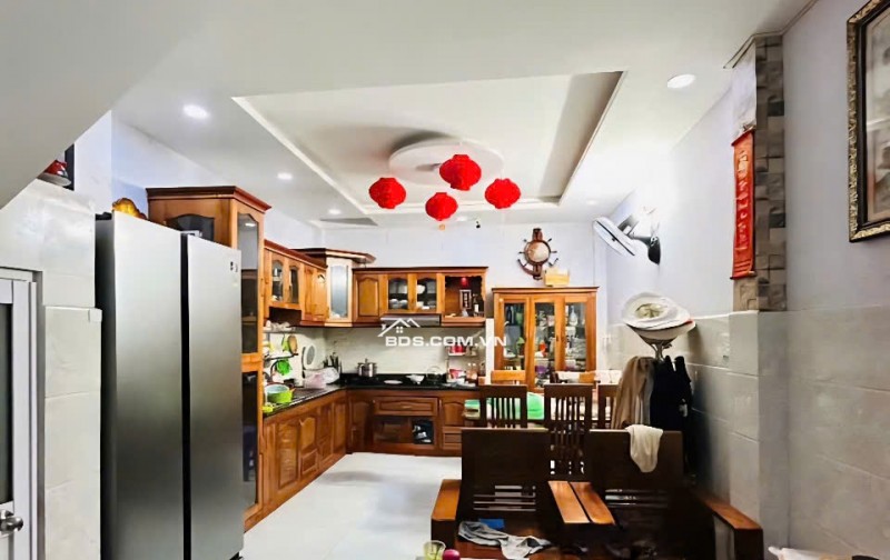 NGỠ KHÔNG CÓ NHÀ 4 TẦNG, NHỈNH 7 TỶ
AI NGỜ CÓ CĂN QUÁ ĐẸP, HXH, GẦN NGÃ 4 ÂU CƠ vs LẠC LONG QUÂN (TB).