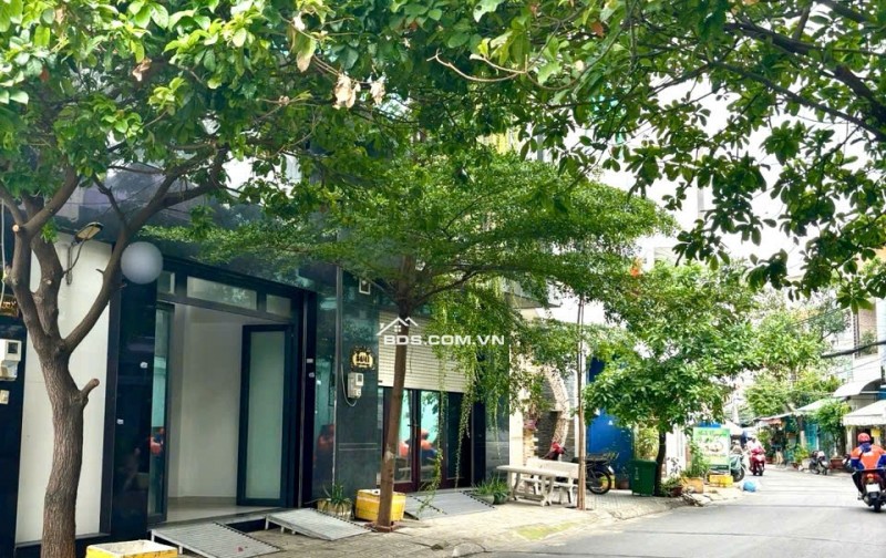 Bán nhà Tân Sơn Nhì - Quận Tân Phú chỉ 9 Tỷ - Hẻm xe hơi 8m - 6 Tầng.