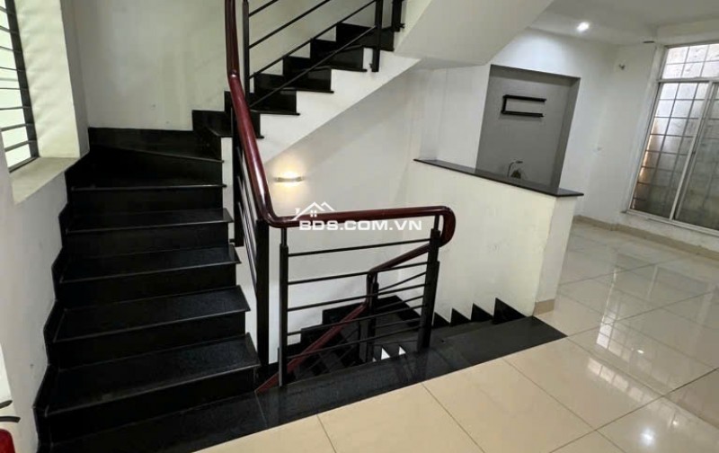 BÁN NHÀ TÂN BÌNH PHƯỜNG 15 TÂN BÌNH HXH 5 LẦU 5PN 66M2 6.5 TỶ TL