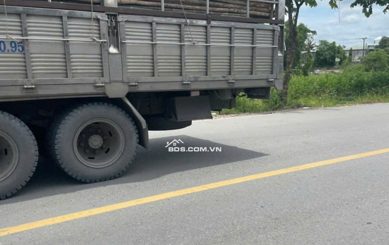 Bán nhà mặt tiền 18x68m giá 22 tỷ Đường Đặng Công Bỉnh