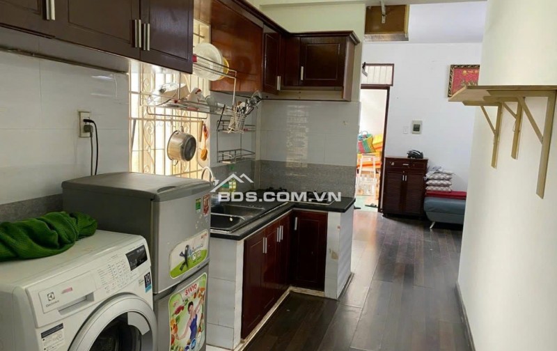  CẦN BÁN GẤP CĂN HỘ CHUNG CƯ 176 HẬU GIANG – LẦU 1, DỌN VÀO Ở NGAY 