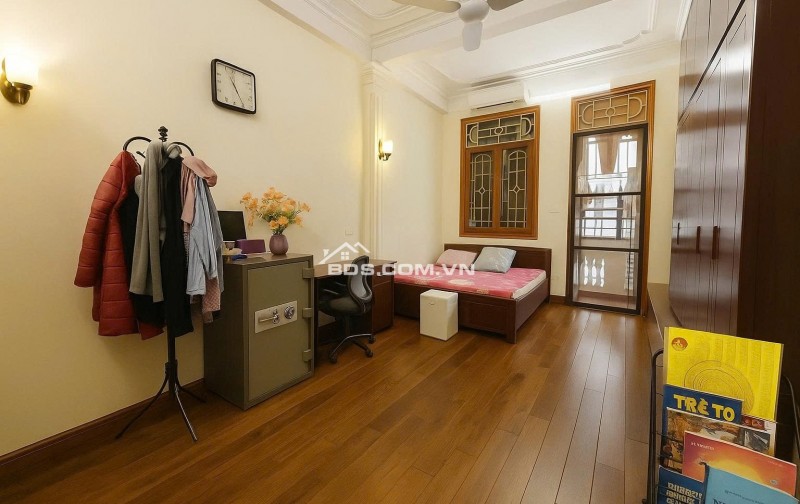 Bán nhà siêu hiếm Giảng Võ, 55m² x 4 tầng, 2 mặt ngõ, gần ô tô – Giá chỉ 13 tỷ