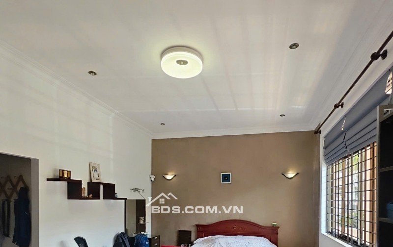 BÁN NHÀ PHỐ HẺM XE HƠI – DIỆN TÍCH LỚN – TRUNG TÂM THẢO ĐIỀN, TP. THỦ ĐỨC